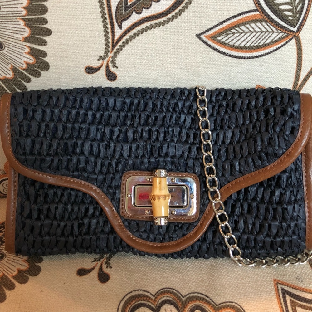 Beach ready Kelly & Katie purse